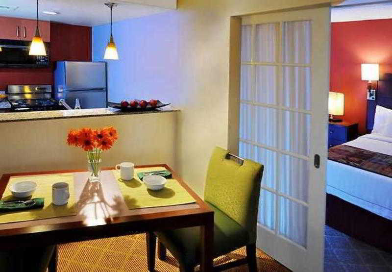 Sonesta Es Suites Dallas Central Expressway Esterno foto